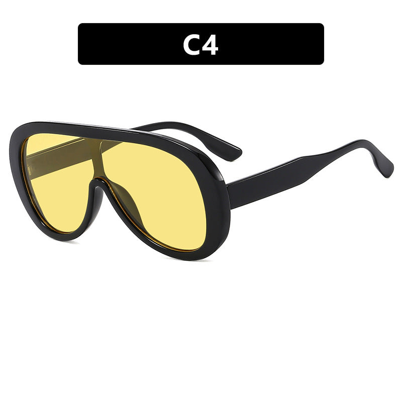 Damen futuristische Sportsonnenbrille mit breiter Sichtscheibe und UV-Schutz Brehn