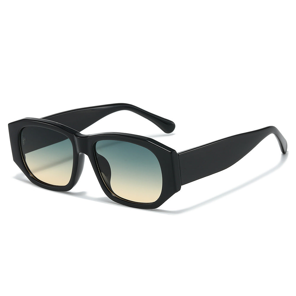 Übergroße geometrische Sonnenbrille mit verlaufenden Gläsern Brehn