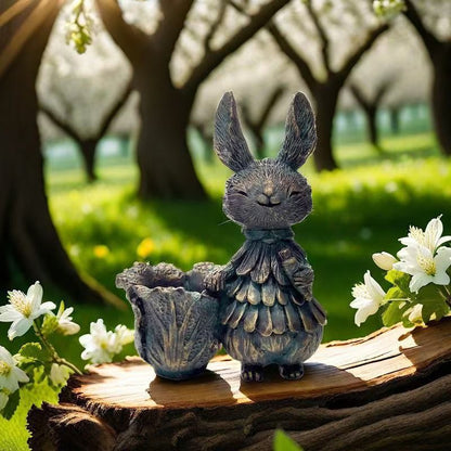 Adorable Hasenfigur mit Salatpflanzer Brehn