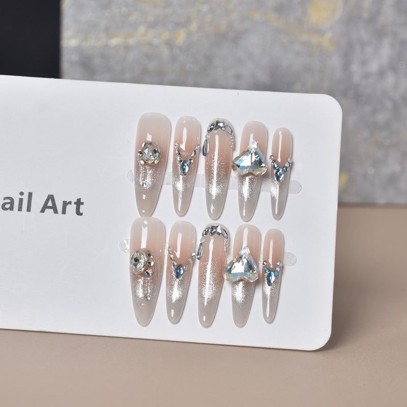 Elegante mit Kristallen akzentuierte Press-On Nagelverlängerungen Brehn