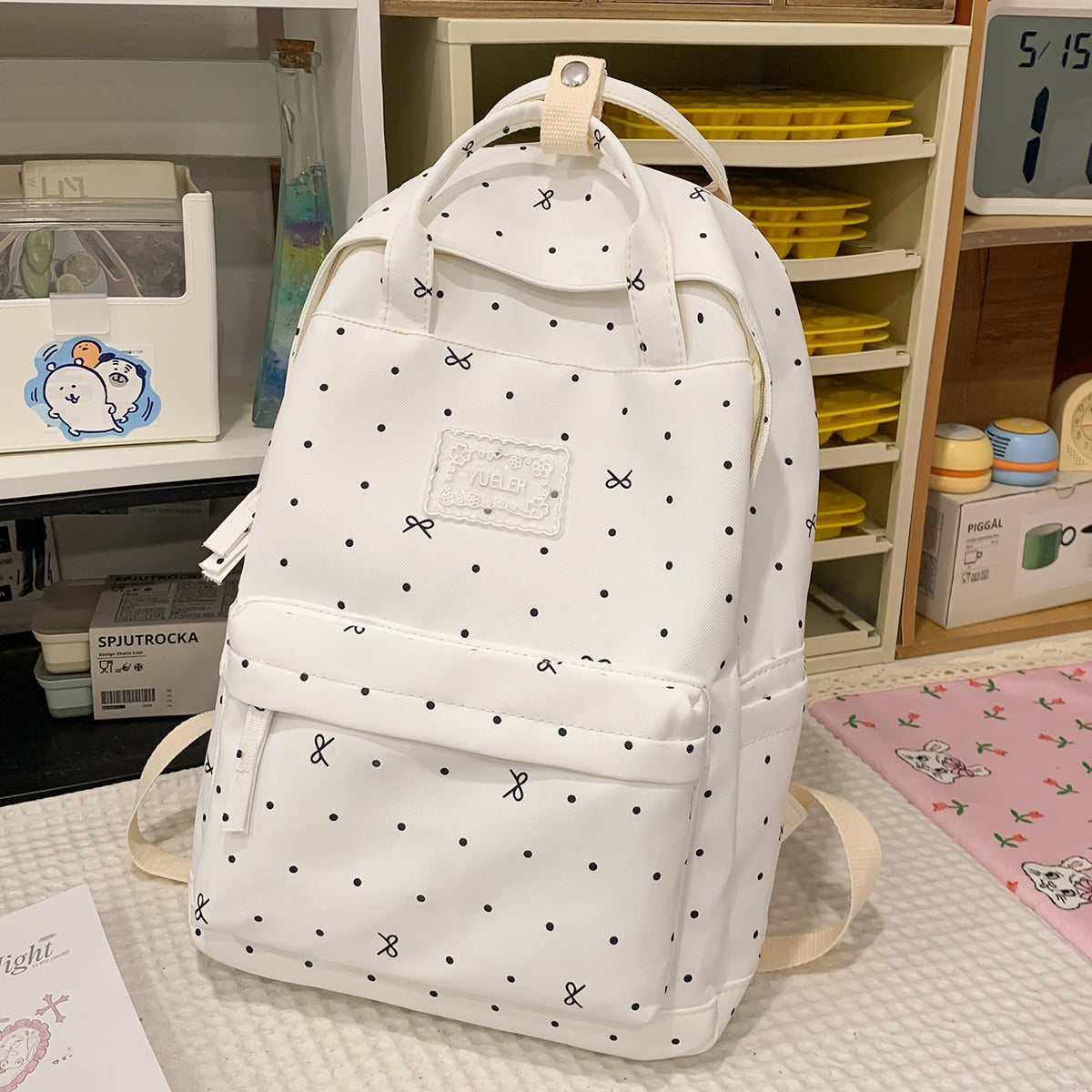 Stylischer gepunkteter Rucksack Brehn