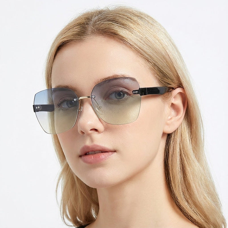 Damen Modische Schildpatt-Sonnenbrille mit goldenen Akzenten Brehn