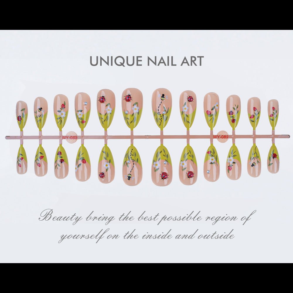 Dekorativer Floral Press-On Nagelset Brehn