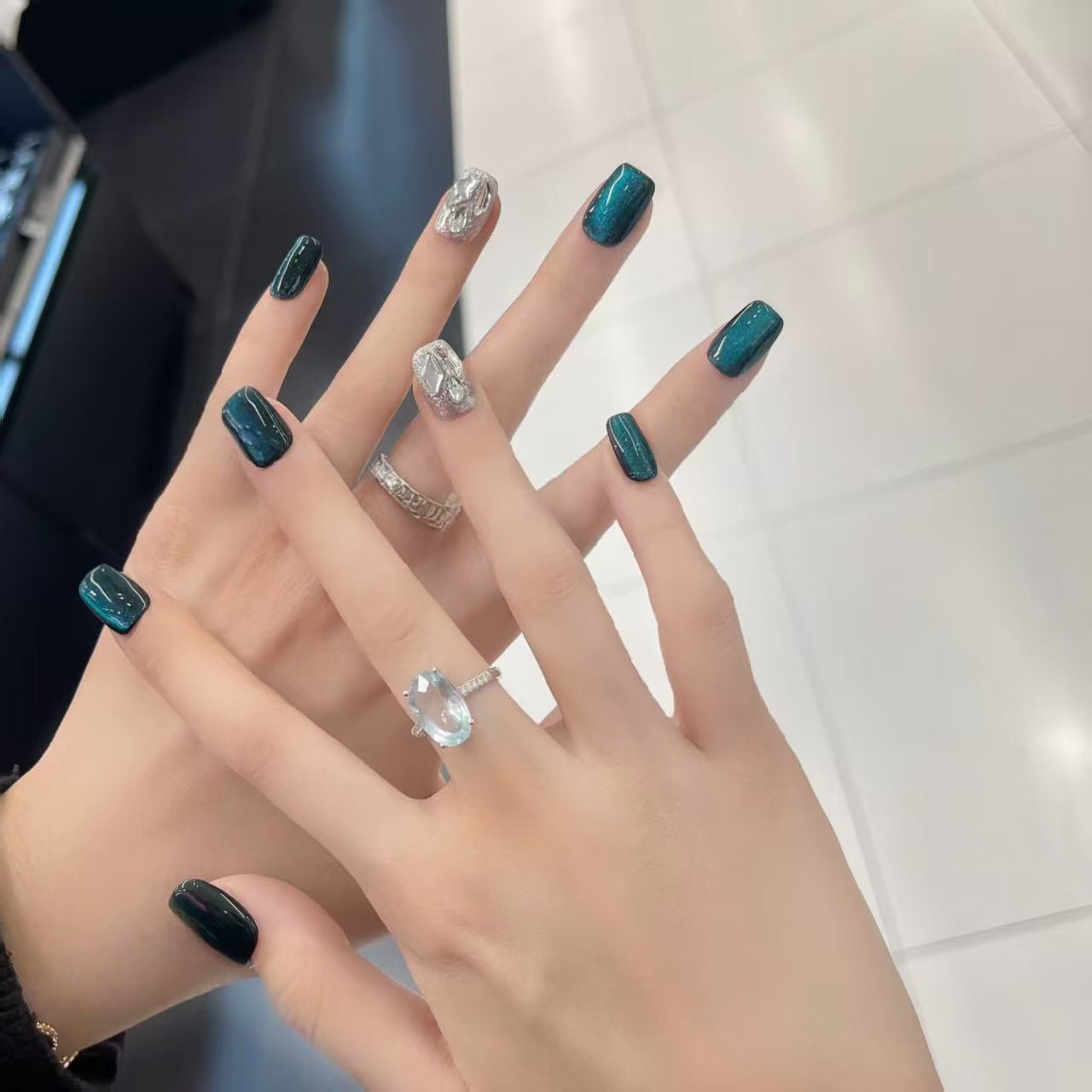 Funkelndes Acryl Press-On Nagelset Brehn