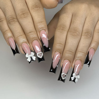 Elegante 3D Schleife und Herz Nagelkunst Brehn