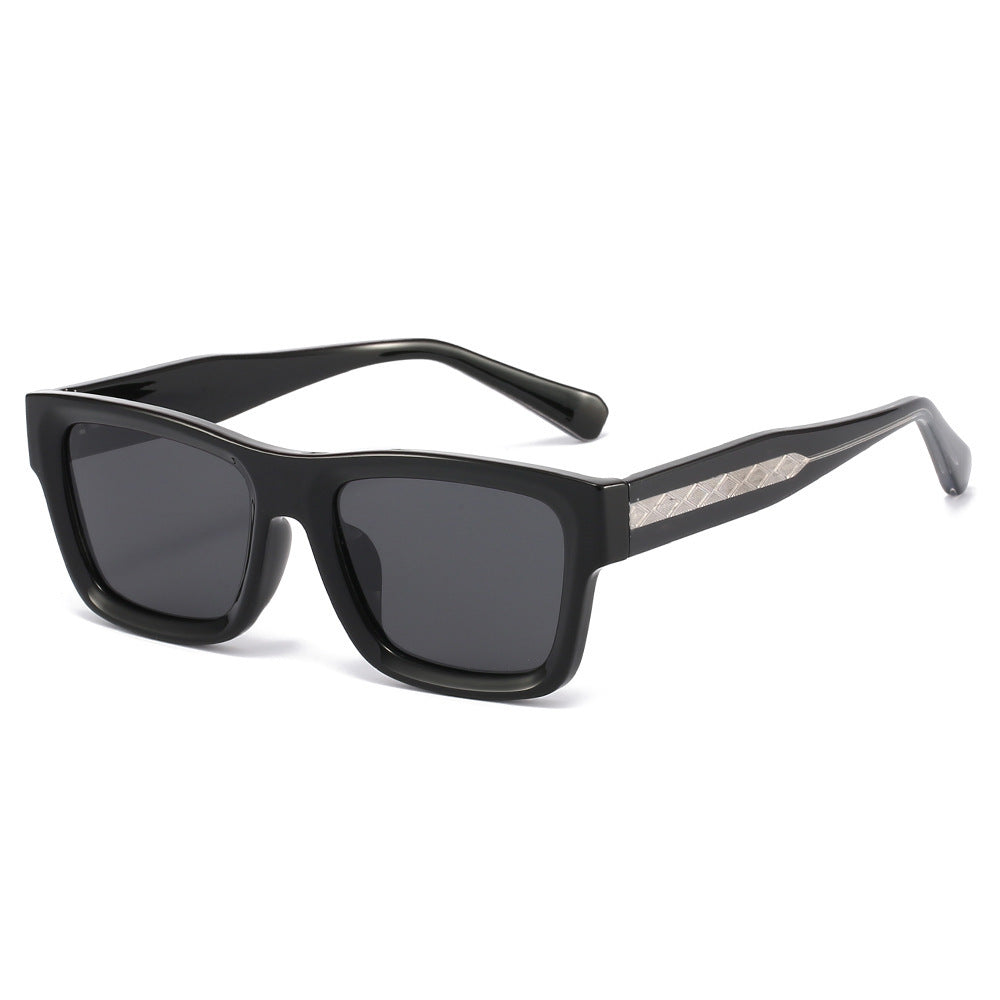Damen Sonnenbrille im urbanen, kantigen Design mit metallischen Akzenten Brehn
