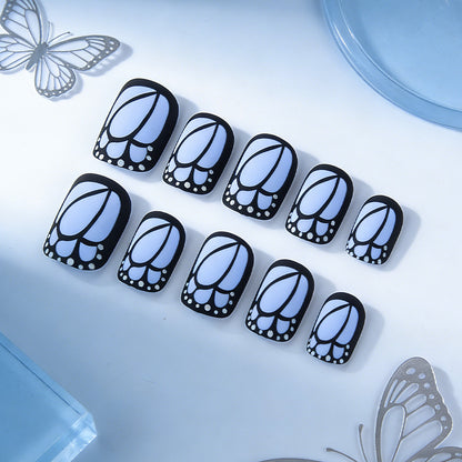 Künstlerisches Floral-Nageldesign Brehn