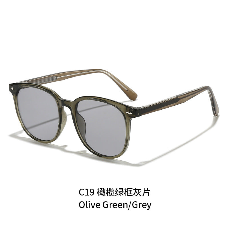 Damen modische Sonnenbrille im eleganten Formdesign Brehn