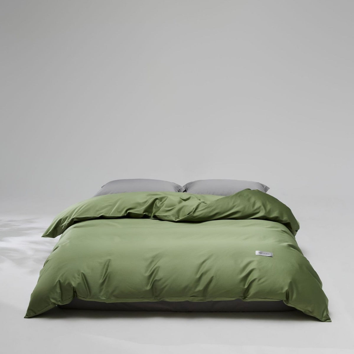 Mako-Baumwoll-Satin Bettwäsche-Set mit verdecktem Reißverschluss und Kissenbezügen Brehn