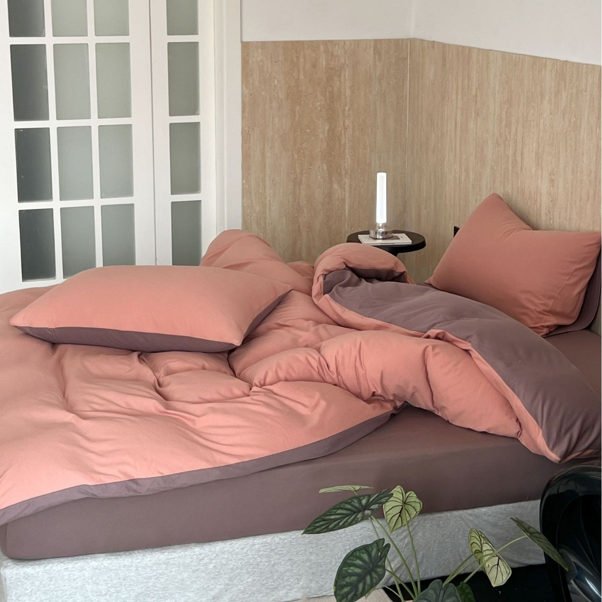 Umkehrbare Baumwollreiche Bettwäsche mit tiefen Taschen Spannbettlaken und Kissenbezügen