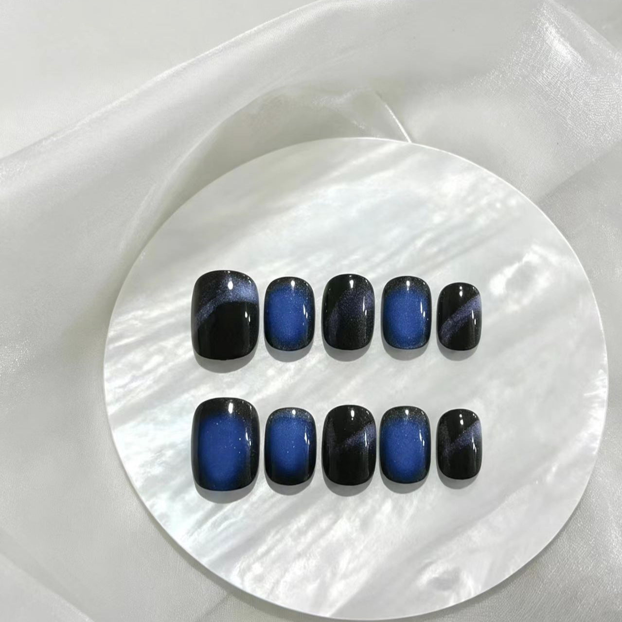 Galaxy-inspirierte Press-On Nagel Set Brehn