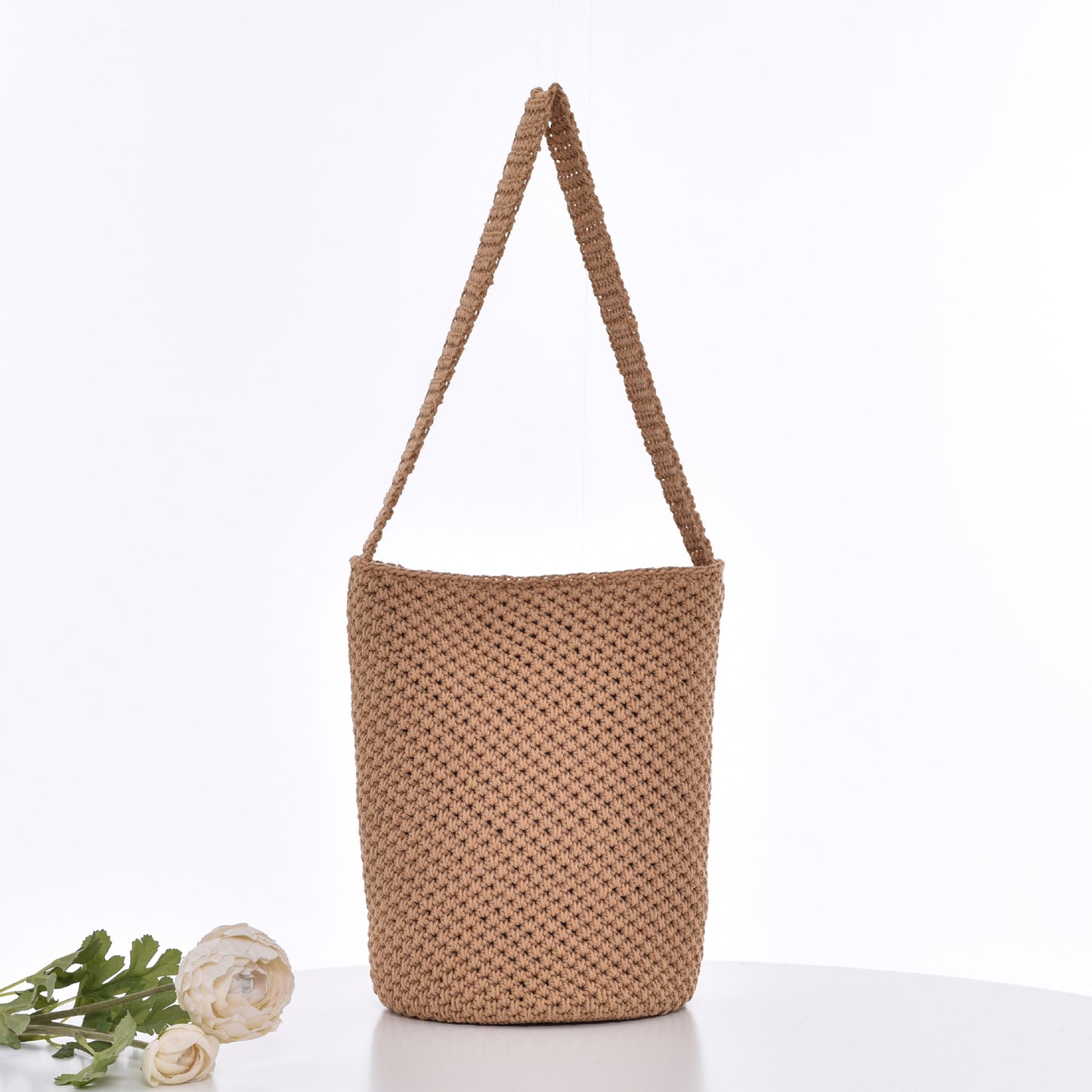 Gehäkelte Tragetasche Im Minimalistischen Design Brehn