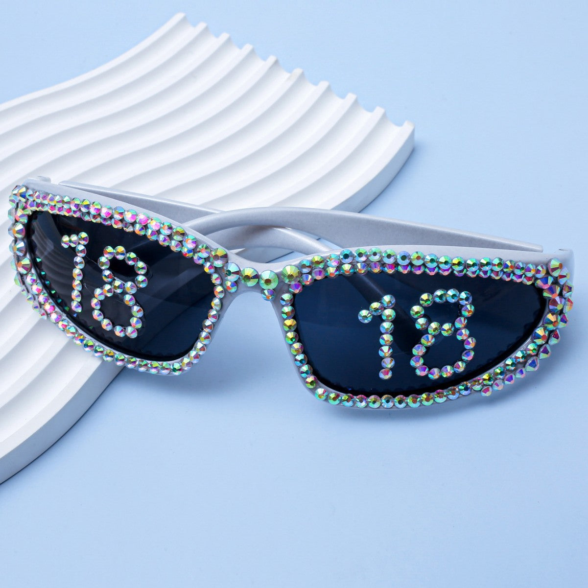 Damen Glamouröse Strass-Sonnenbrille mit individuell gestalteter Aufschrift Brehn
