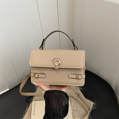 Strukturierte Handtasche