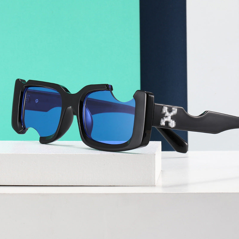 Damen exklusive modische Sonnenbrille mit futuristischem Design Brehn