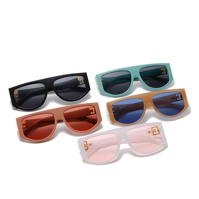 Oversized Shield-Sonnenbrille mit metallischen Akzenten Brehn