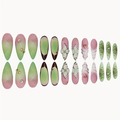 Dekorative 3D Schmetterling-Themen Press-On Nagelkunst Brehn