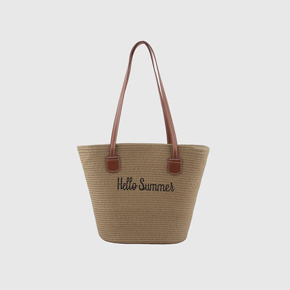 Sommerliche Basttasche mit Ledergriffen Brehn