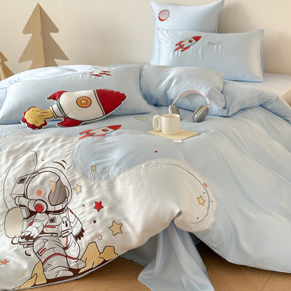 Kinder-Bettwäschegarnitur aus Baumwollsatin mit Raketen- und Ultraman-Applikation