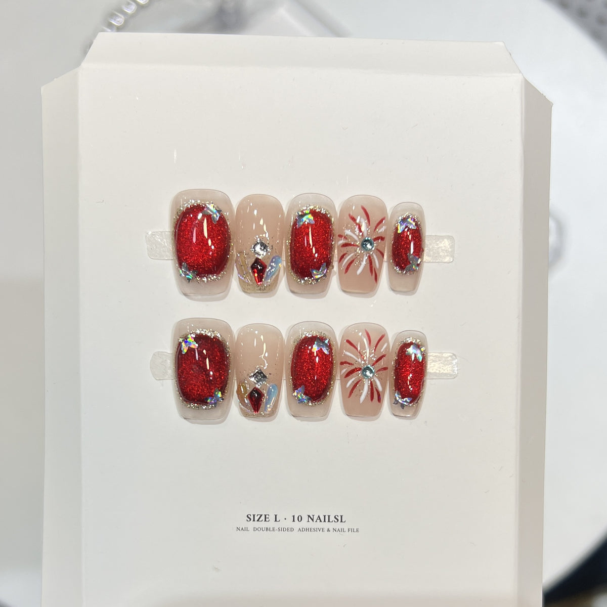 Premium Press-On Nail Art Set mit elegantem Herz- und Blattdesign Brehn