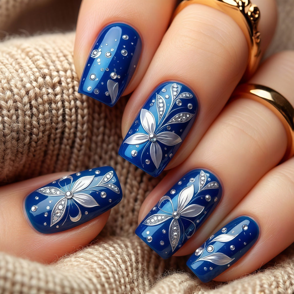 Kunstvolle Nagelset Brehn
