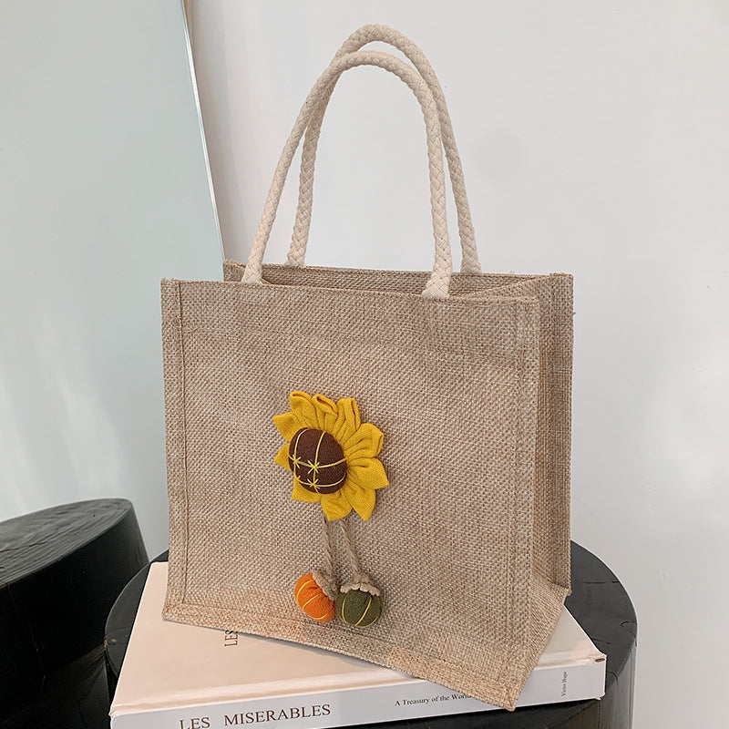 Dekorativer floraler Akzent Handtasche