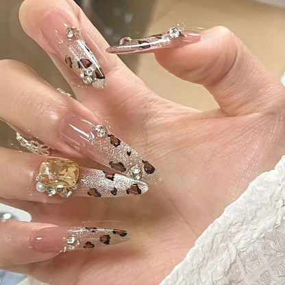 Künstlerisches Gel Press-On Nagelset Brehn