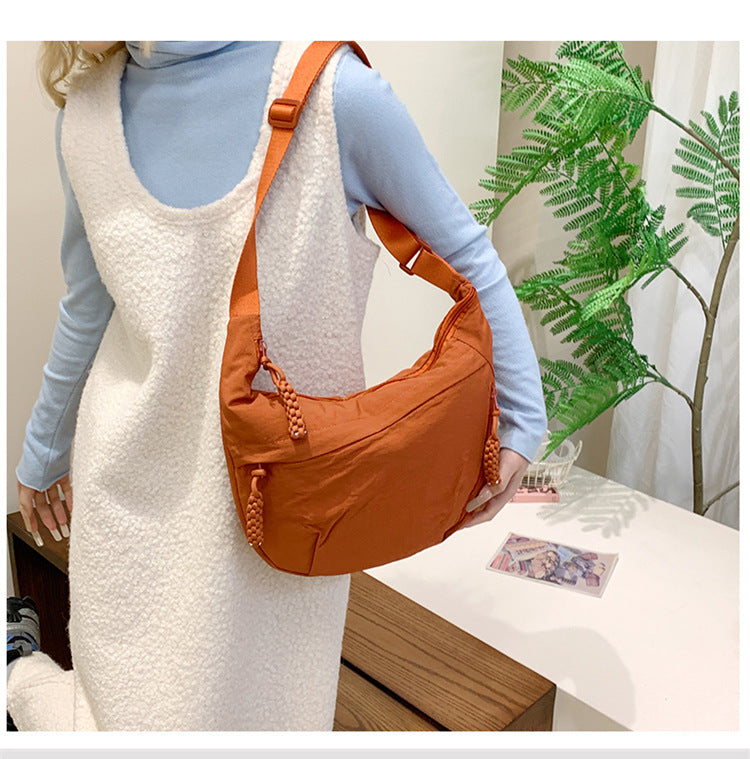 Bequeme Schultertasche mit Praktischen Fächern Brehn