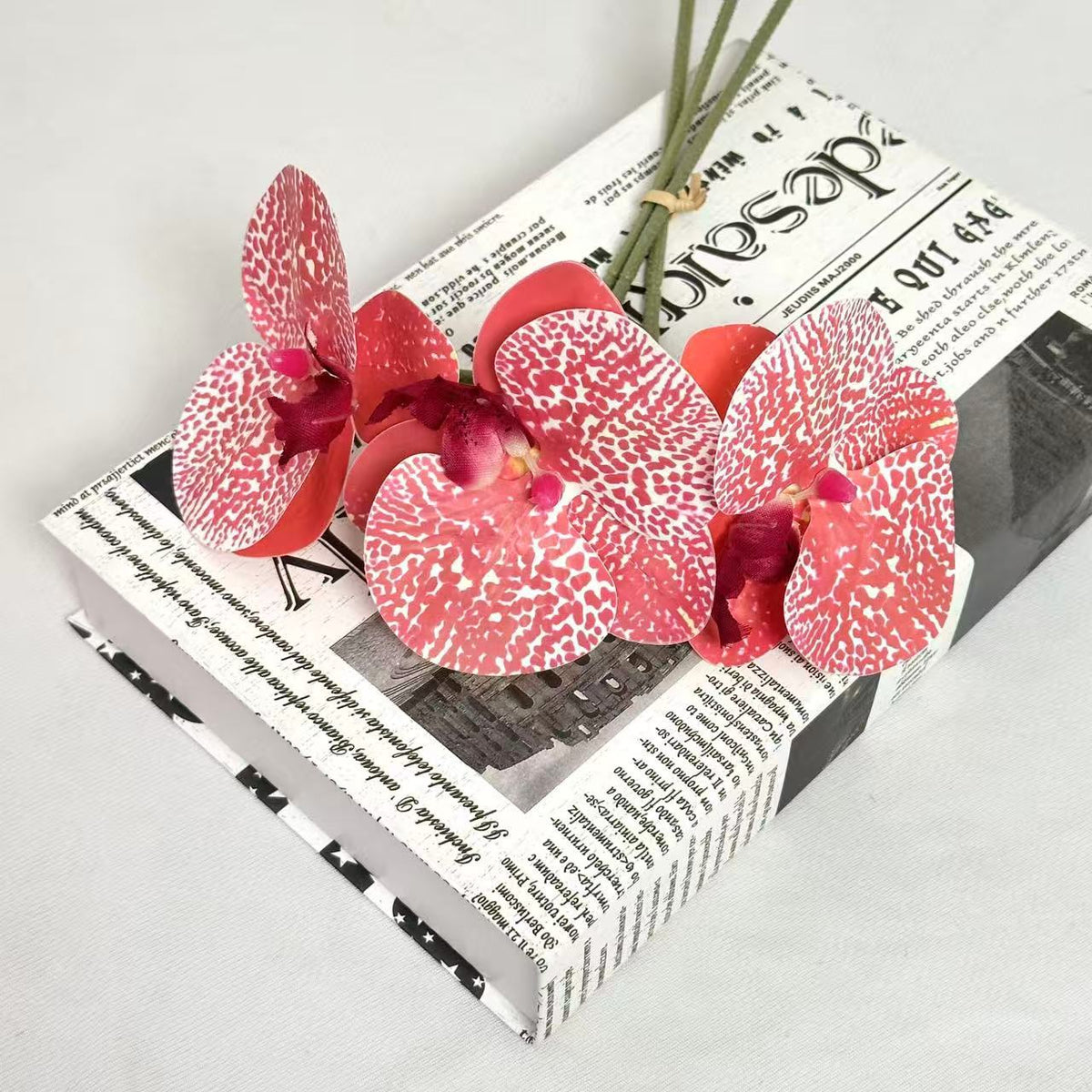 Lebensechte künstliche Orchideenstängel