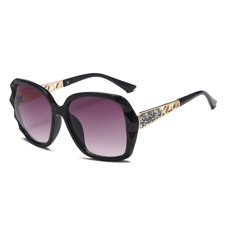 Damen Designer-Sonnenbrille mit glamourösen Akzenten Brehn