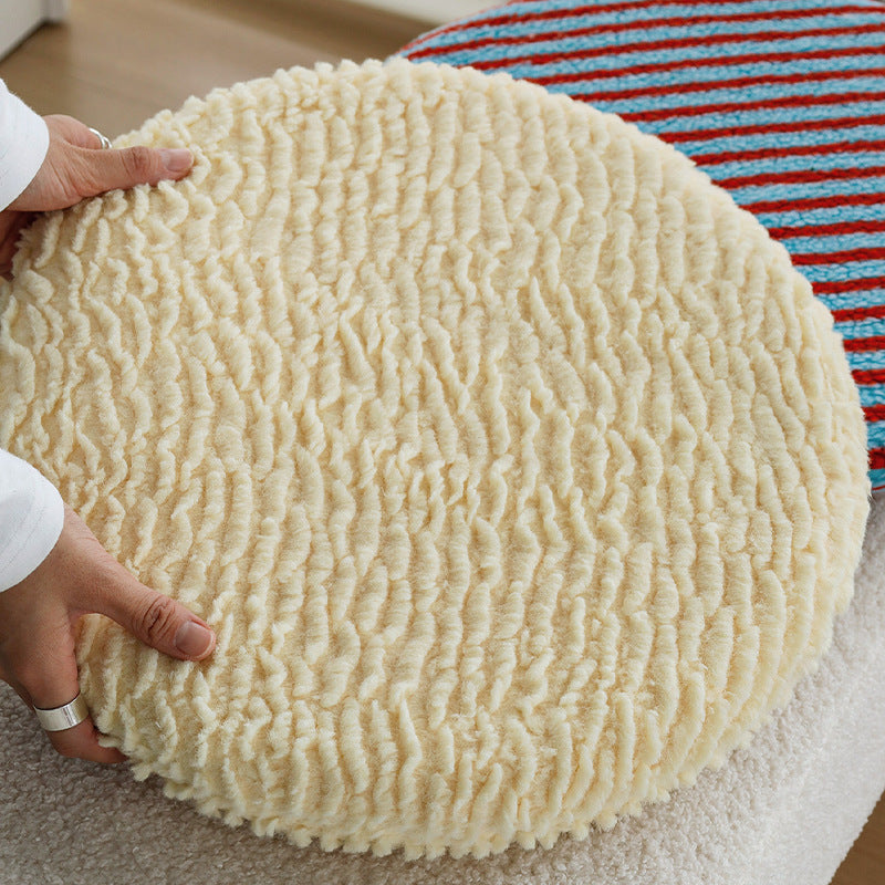 Runde gepolsterte Sitzauflage aus weichem Chenille mit Streifenstruktur Brehn