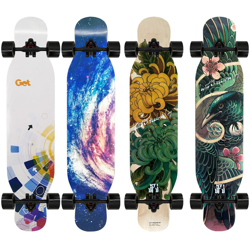 Künstlerisch mit Löwenmotiv verziertes Longboard Brehn
