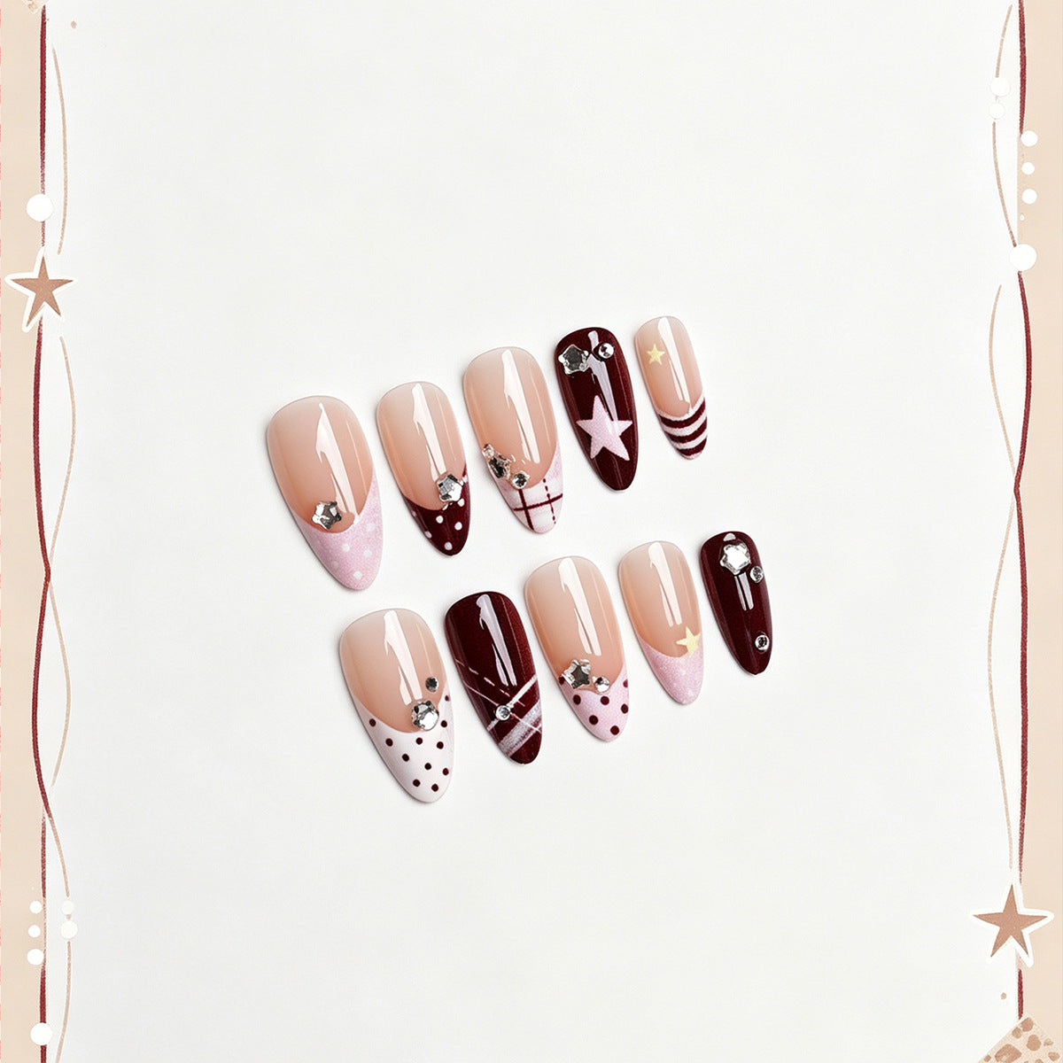 Elegante Kunstnägel mit verzierten Designs Brehn