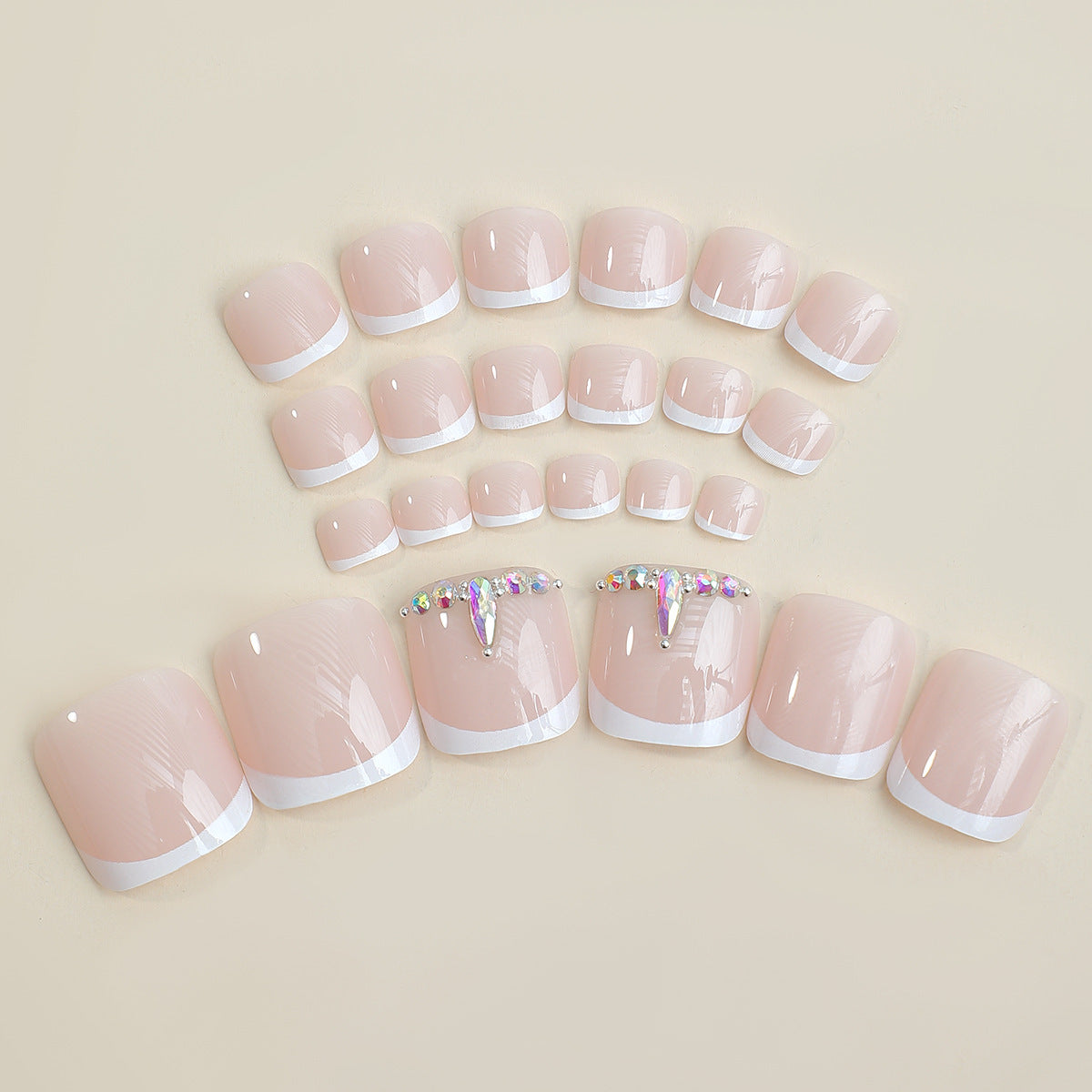 Kunstnagelset mit dekorativen Glitzer-Elementen Brehn