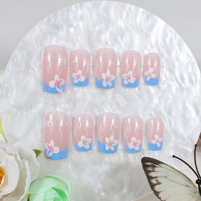 Kunstnagelset mit zarten Blüten-Designs Brehn