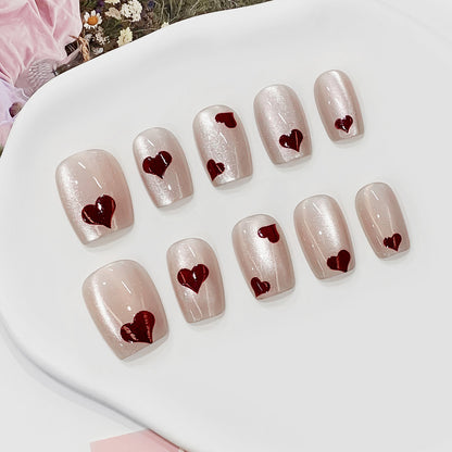 Künstliche Nagelspitzen mit Herzchen Design Brehn