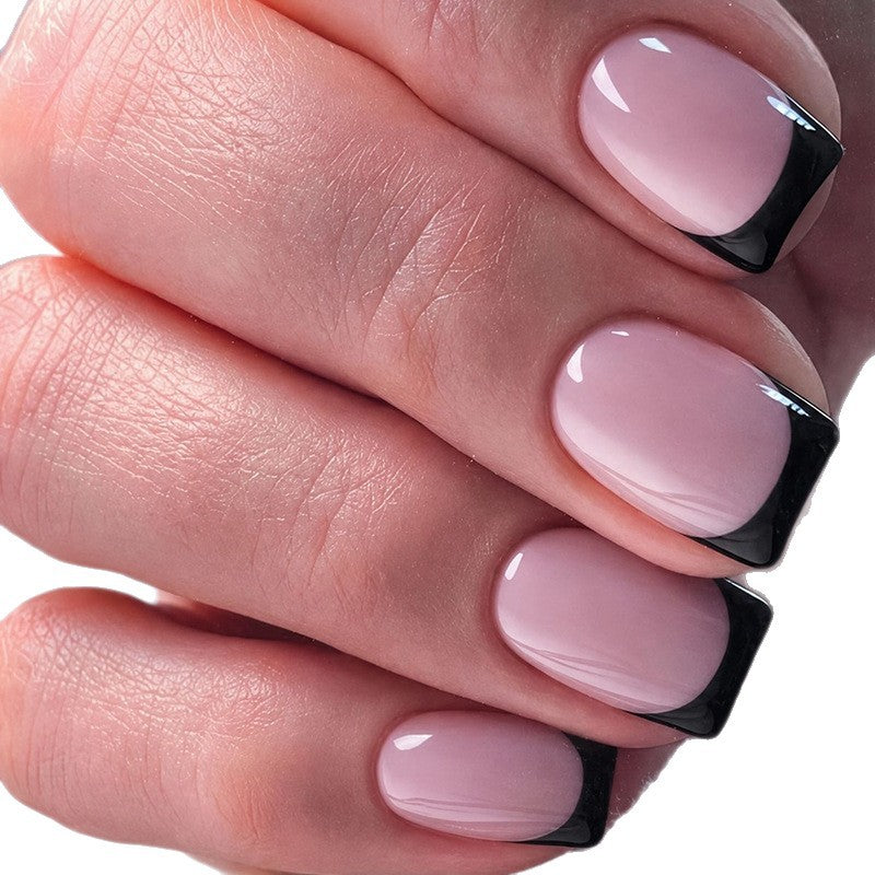 Stilvolle French Tip Gel-Nagelverstärkungen Brehn