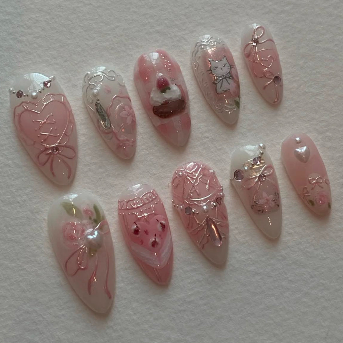 Dekoratives Press-On Nail Art Set Brehn
