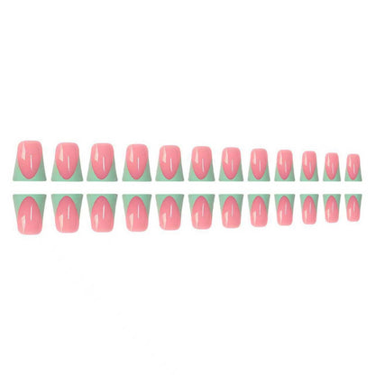 Geometrische Nagelkunst Verlängerungen Brehn
