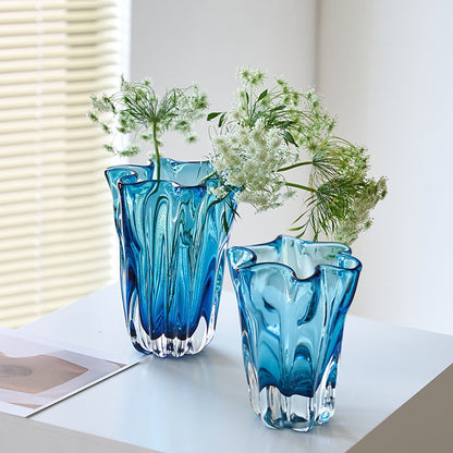 Mouth-blown gerippte Blütenrand dekorative Glas Tischvase Brehn