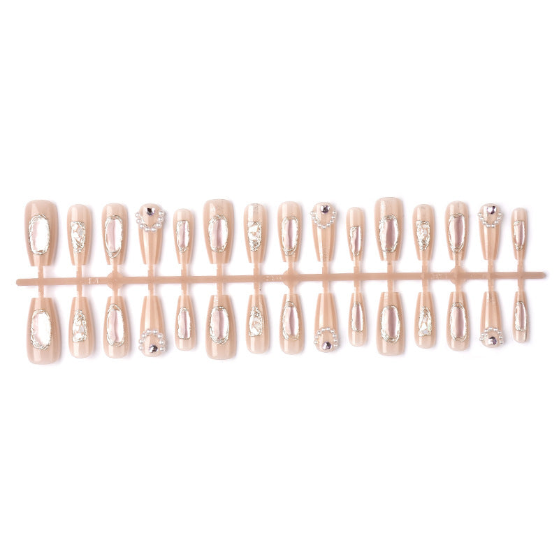 Elegante dekorative Press-On-Nagelkunst Brehn