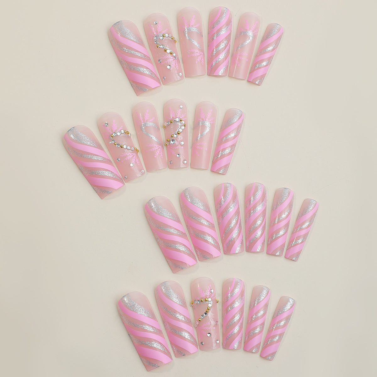 Dekorativer Press-On-Nagelsatz mit exquisite Glitterband-Design Brehn