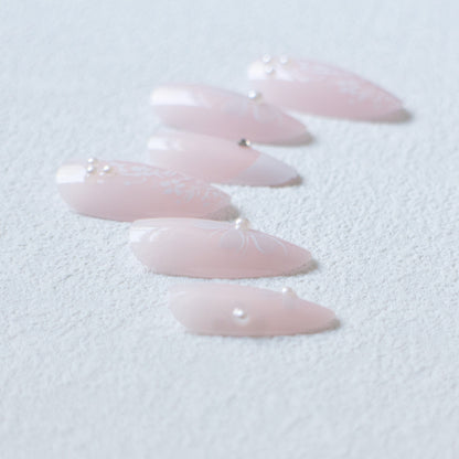 Elegantes Blumen-Nagelkunst-Set  1790958105