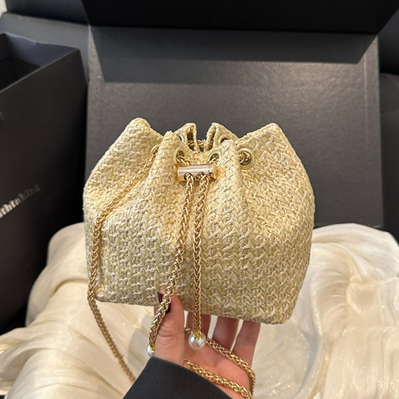 Kordelzug Clutch Bag