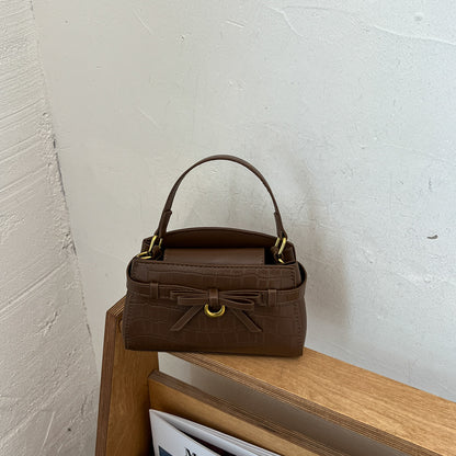 Krokodilstrukturierte Mini-Handtasche