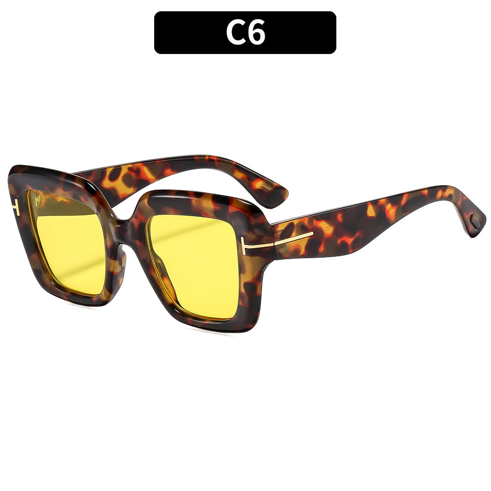 Futuristische winkelformigen Sonnenbrille