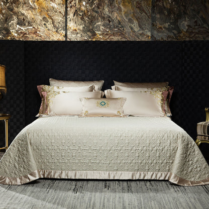 Luxuriöses besticktes Duvet-Bezug-Set aus Seidengefühl