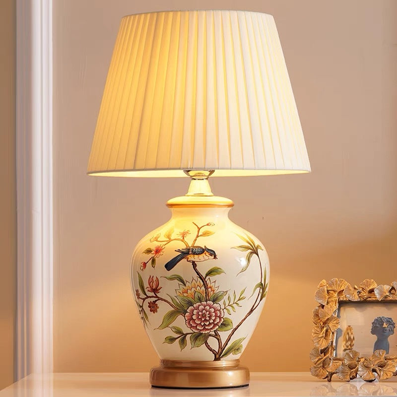 Elegante Florale Tischlampe