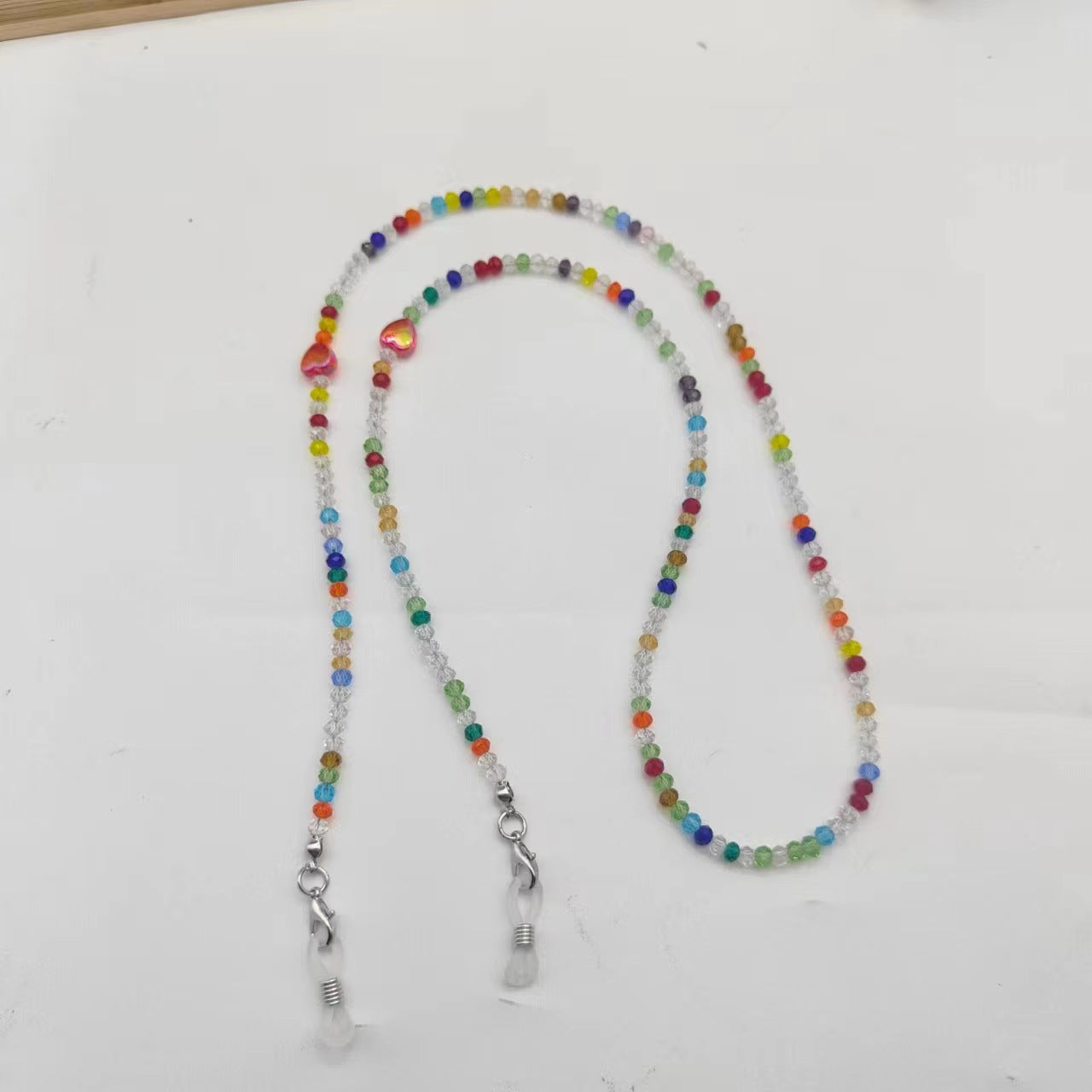 Bunte Glaskette mit Herzanhänger Brehn