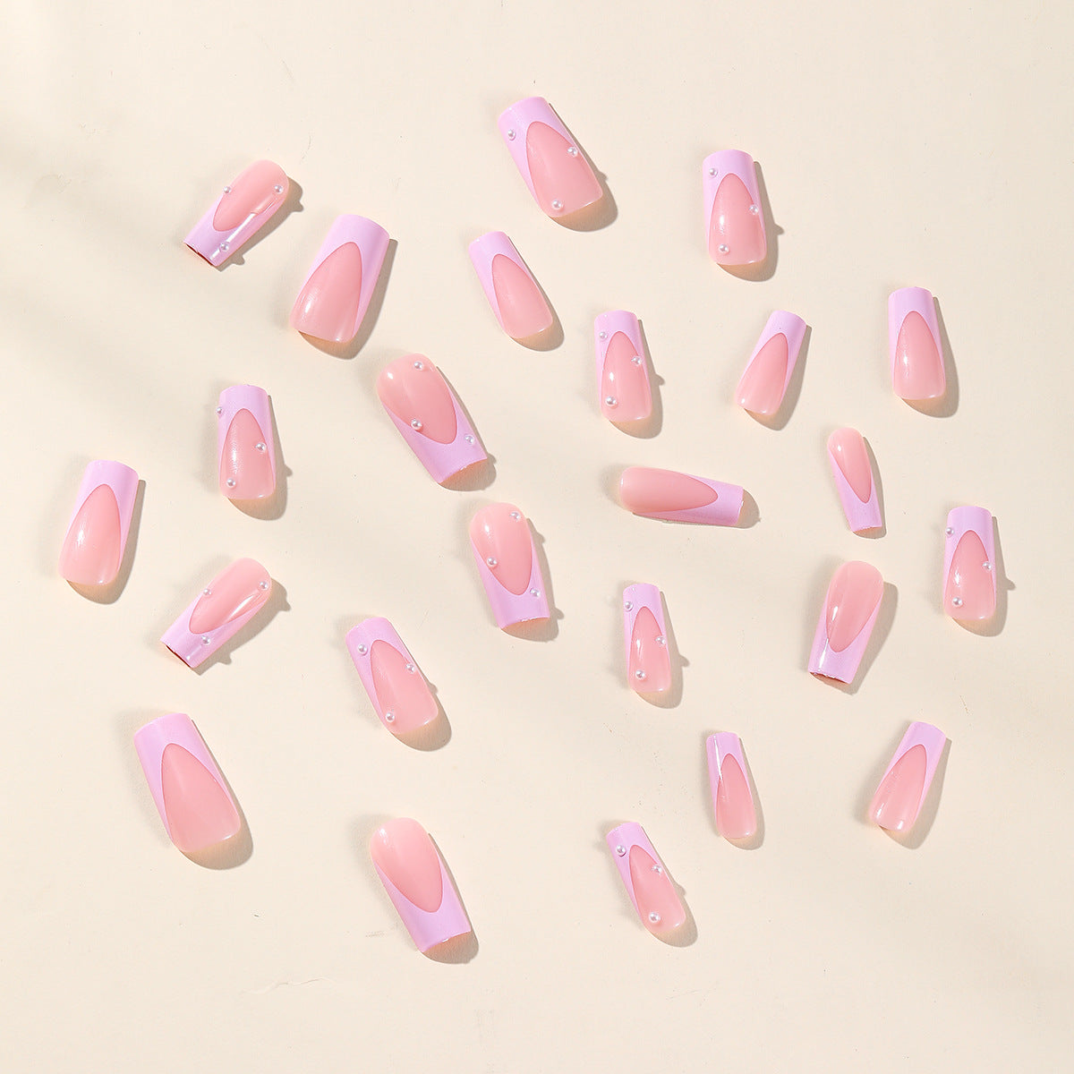 Elegante 3D Perlenakzent-Nagelkunstverlängerungen Brehn